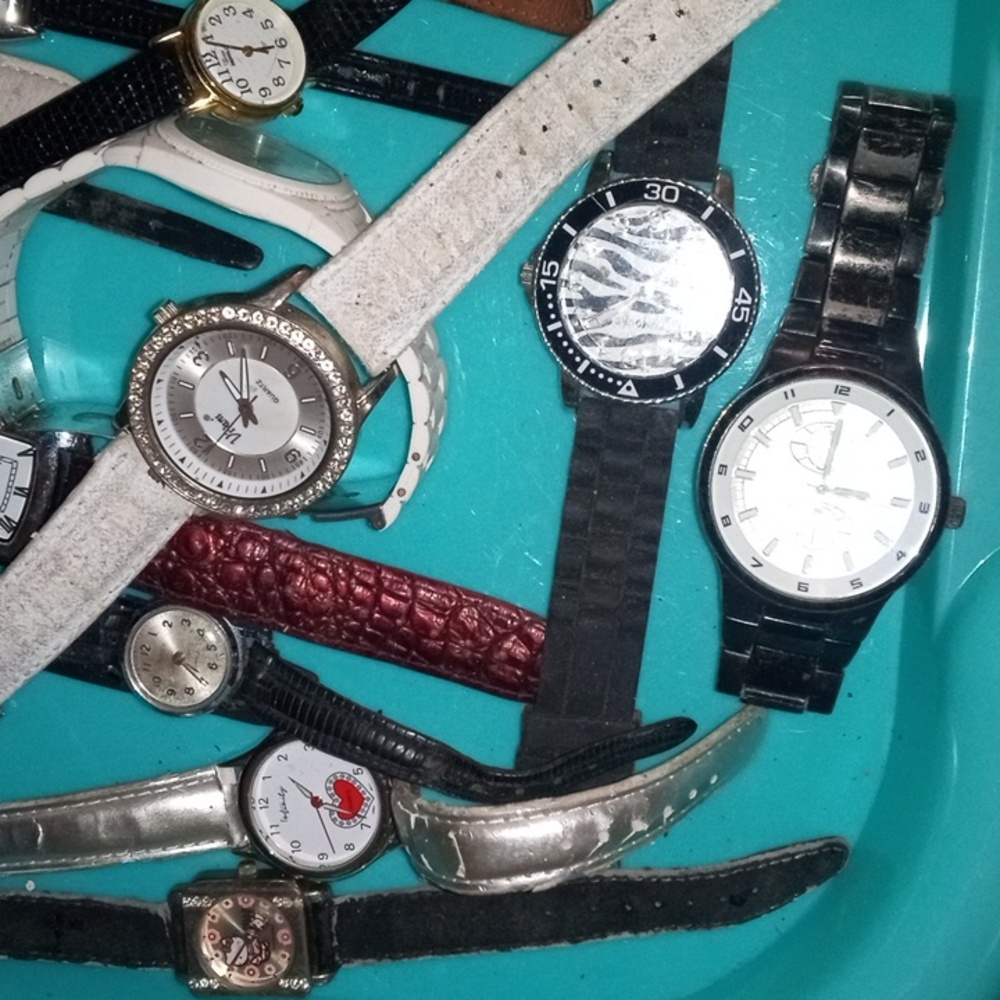 Watches - Picture 5 of 5
